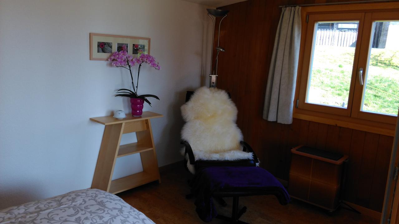 S'Husli Bed and Breakfast Embrach Exteriör bild