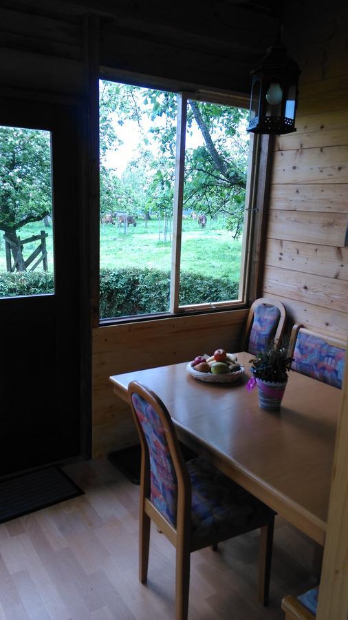 S'Husli Bed and Breakfast Embrach Exteriör bild
